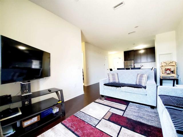 407 - 39 New Delhi Dr