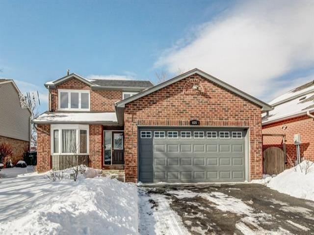 835 Cedarbrae Ave