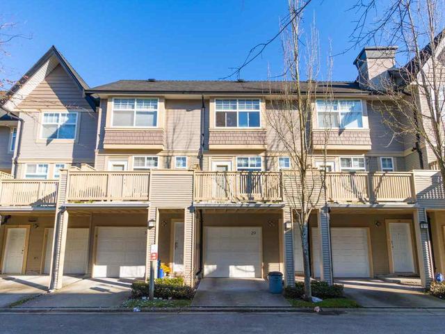 29 - 3711 ROBSON COURT