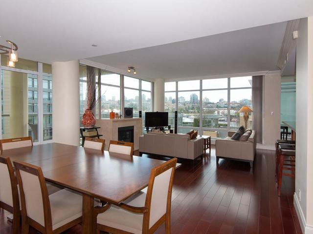 501 - 428 BEACH CRESCENT