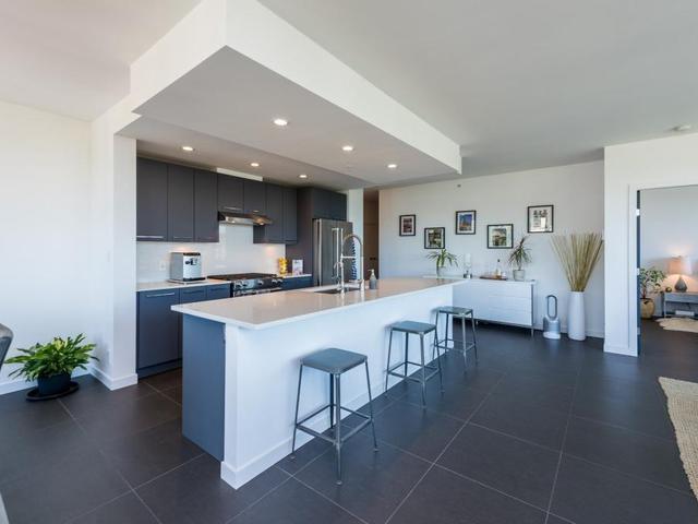 2505 - 400 CAPILANO ROAD