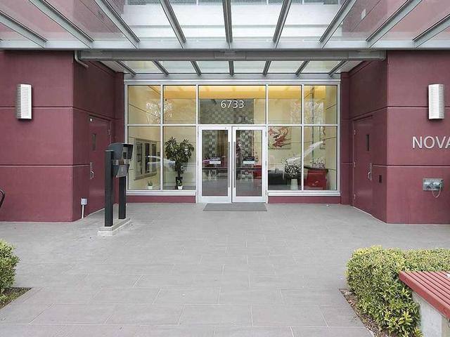 707 - 6733 BUSWELL STREET photo #1
