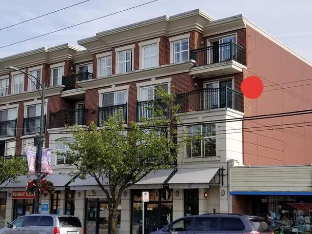 301 - 4542 W 10TH AVENUE photo #1