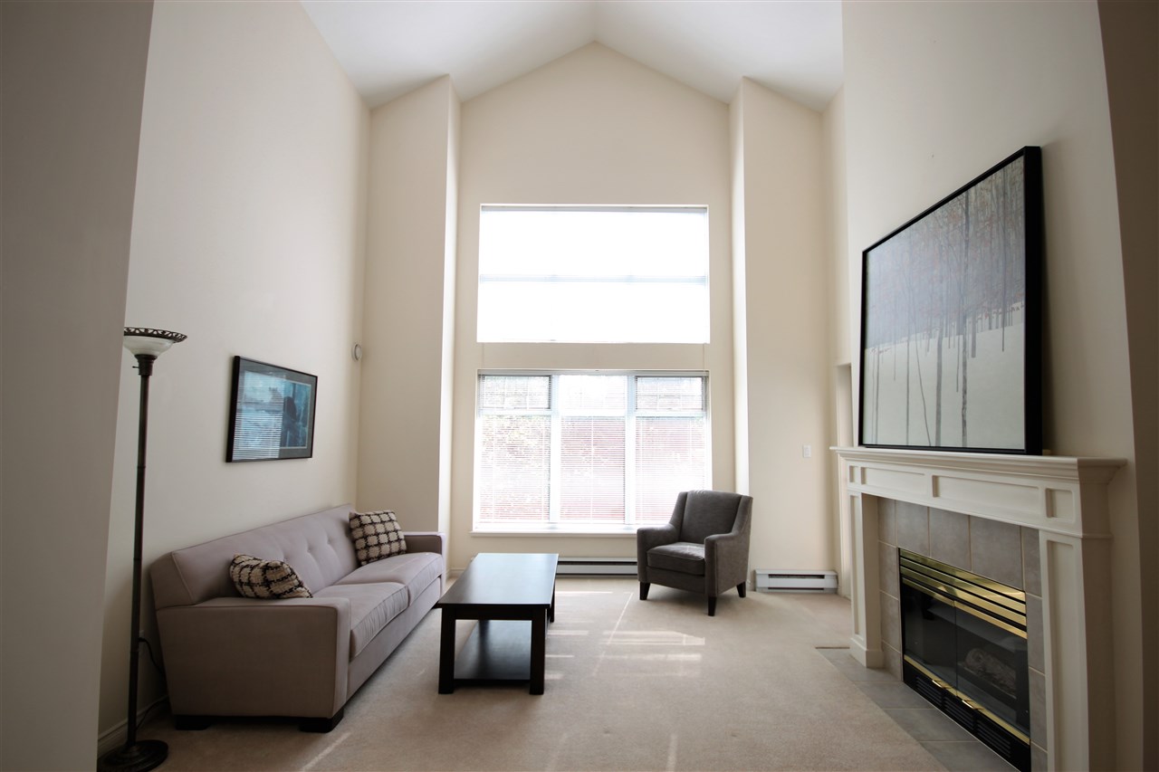 305 1140 STRATHAVEN DRIVE, North Vancouver Terminated, R2390056