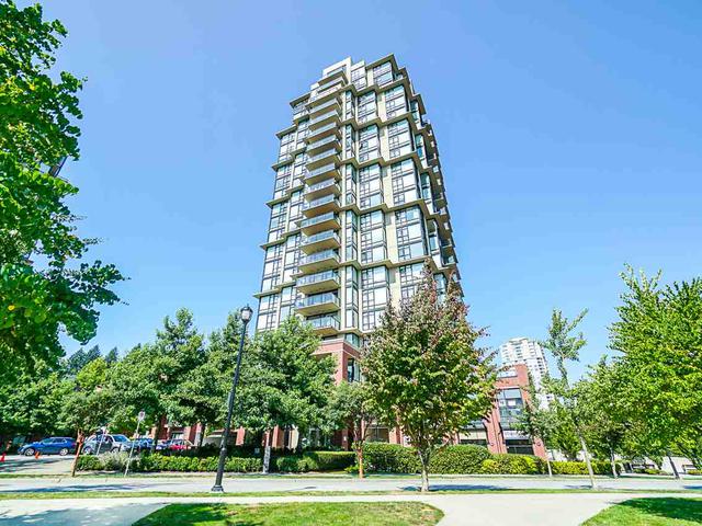605 - 15 E ROYAL AVENUE