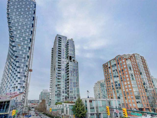 402 - 1455 HOWE STREET