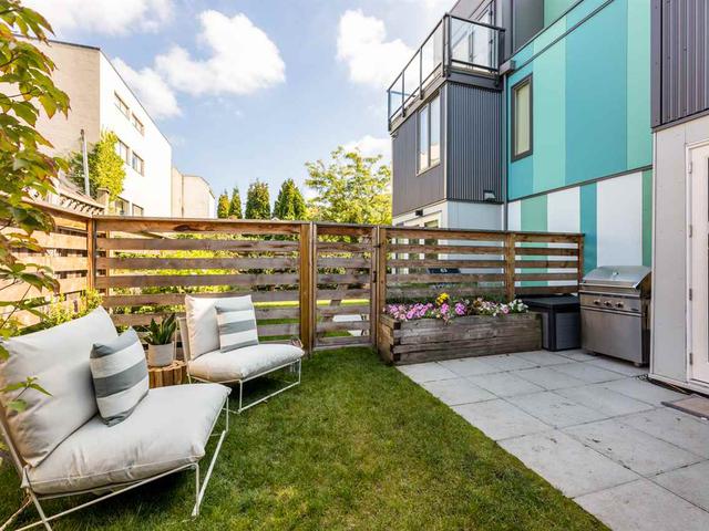16 - 531 E 16TH AVENUE