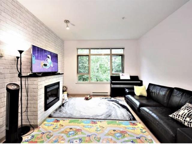 307 - 200 CAPILANO ROAD