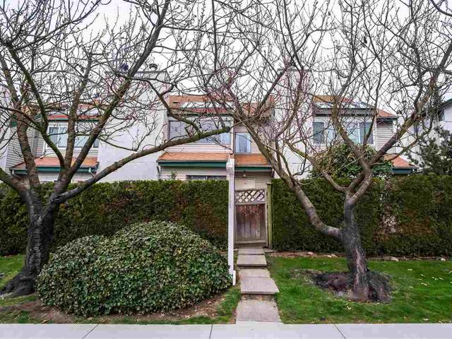 19 - 230 W 13TH STREET