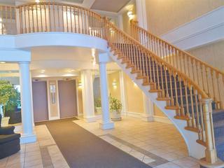 803 - 6611 MINORU BOULEVARD