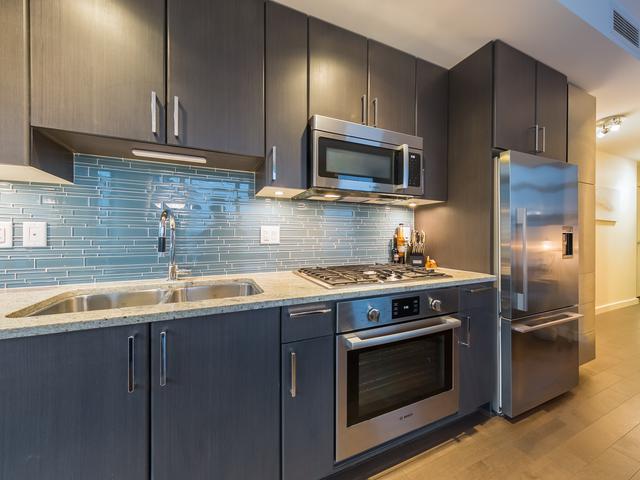 304 - 38 W 1ST AVENUE