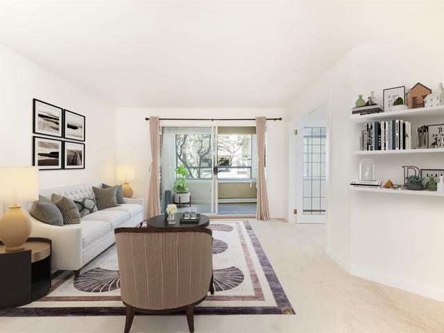 9 - 2110 MARINE DRIVE