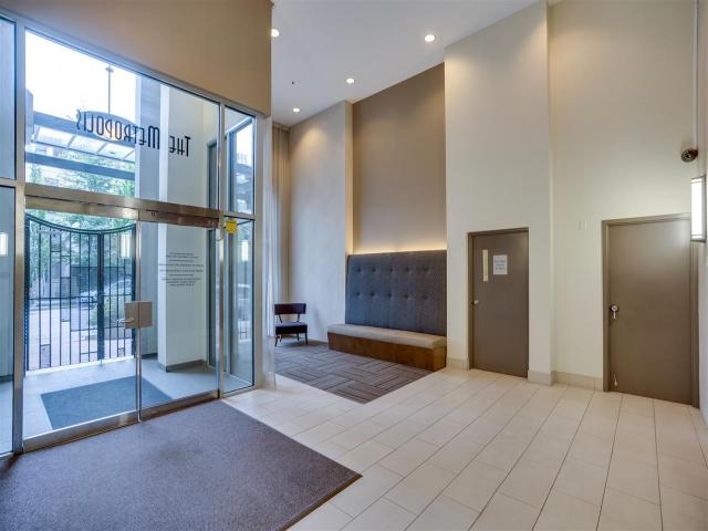 1203 - 1238 RICHARDS STREET