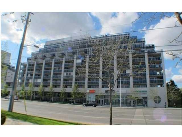 712 - 1040 The Queensway