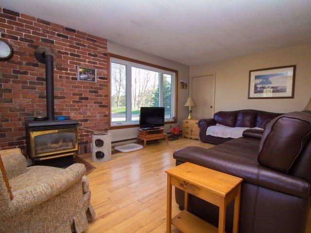 2886 Penetanguishene Rd