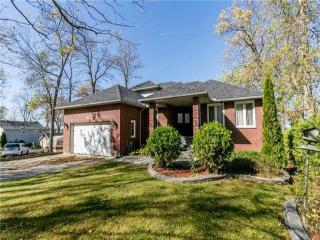 18 Robins Point Rd