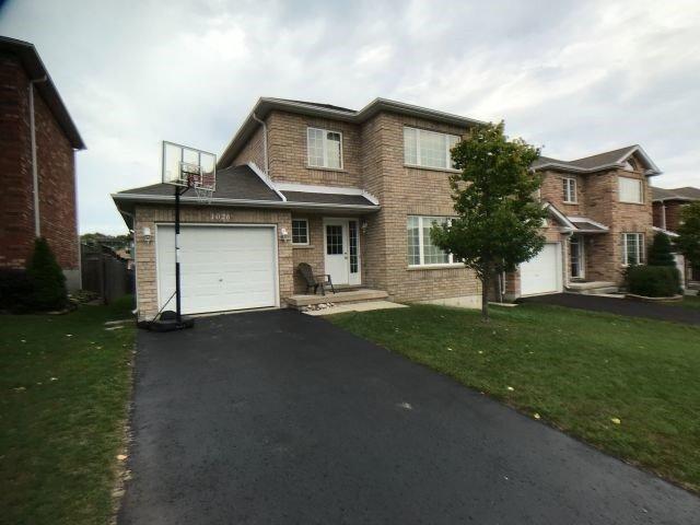 1026 Whitney Cres