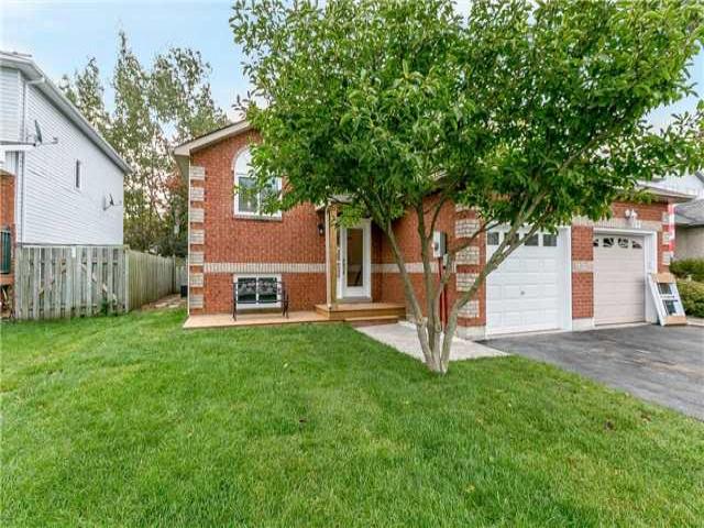 35 Donald Cres