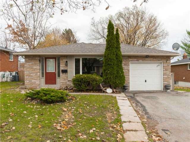 29 Roslyn Rd photo #1