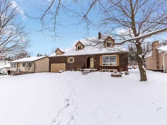 432 Edgehill Dr