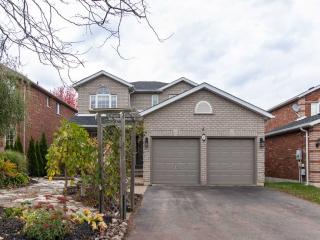 8 Crimson Ridge Rd