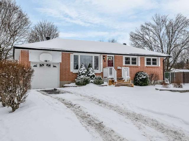 6 Jonathan Crt