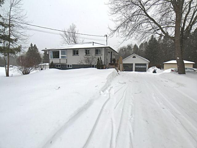 90 Maskinonge Rd