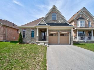31 Royal Park Blvd
