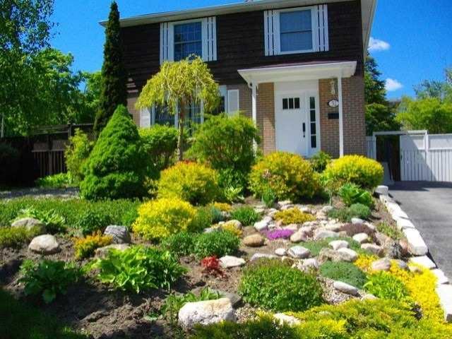 32 Daphne Cres
