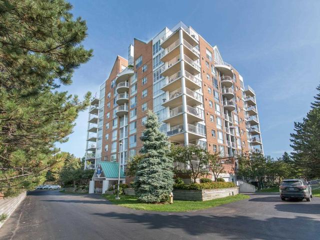 24 Ramblings Way S, Unit 701