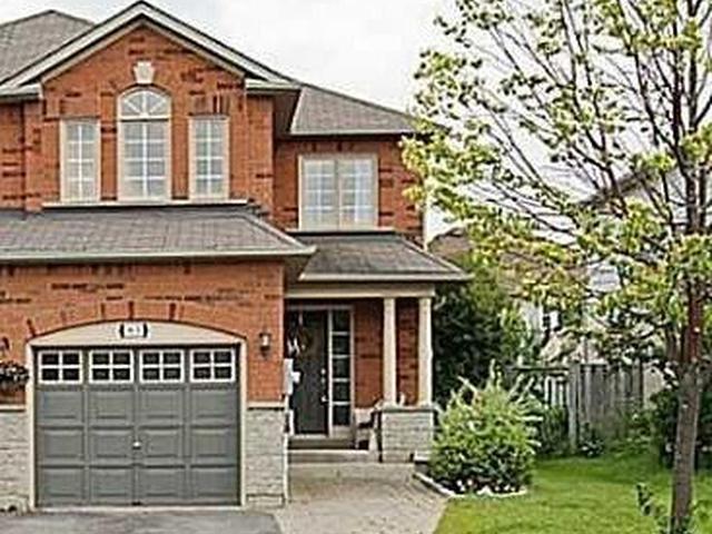 83 Leslie Ave