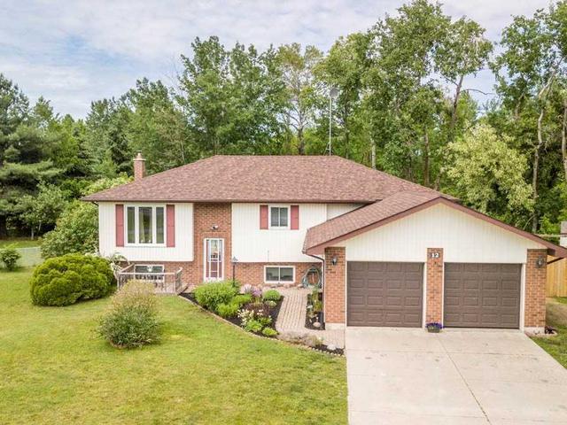 12 Longwood Cres