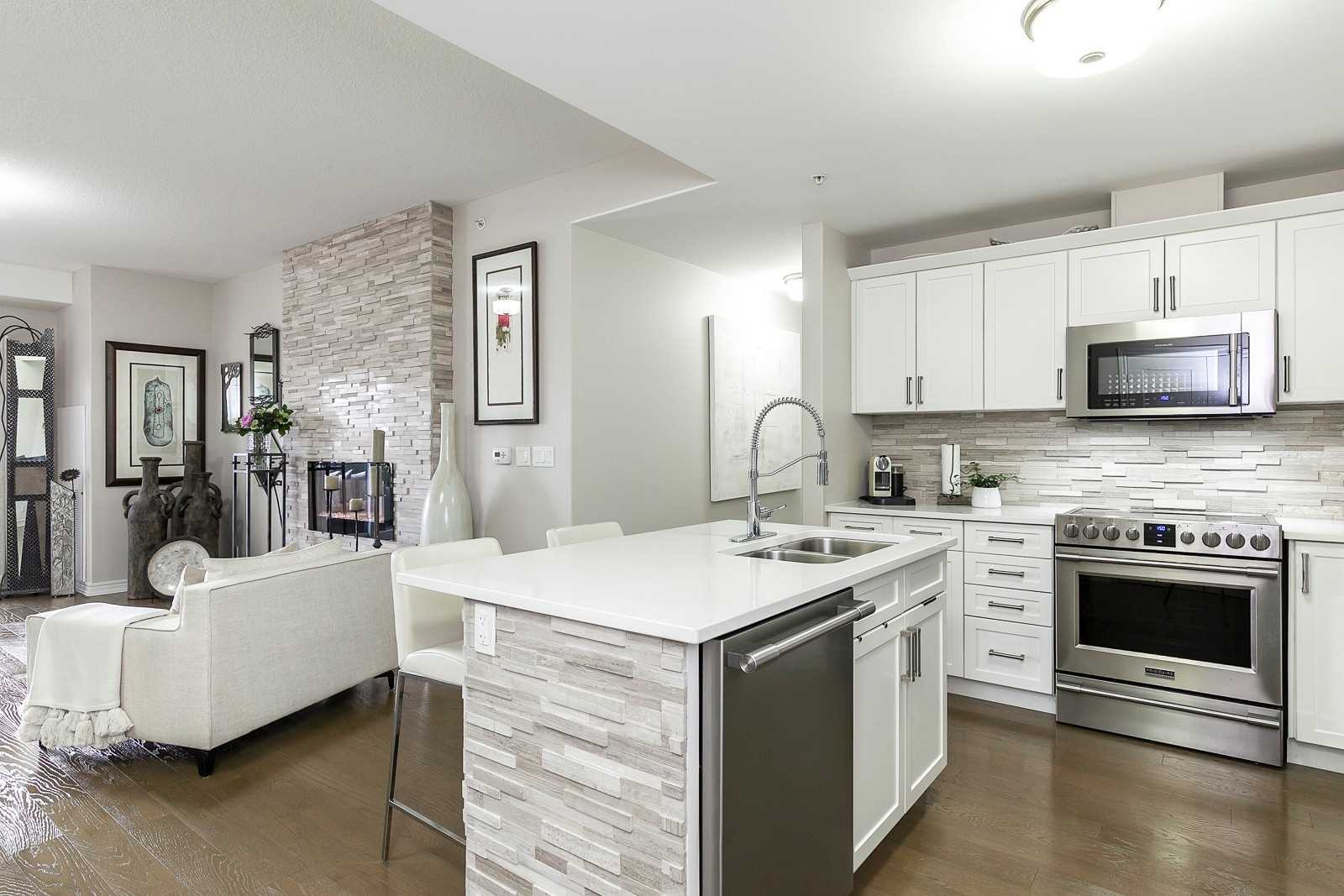 309 1 Chamberlain Cres, Collingwood Sold, S4498708 Condos.ca