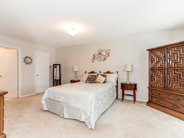 107 Livingstone St W