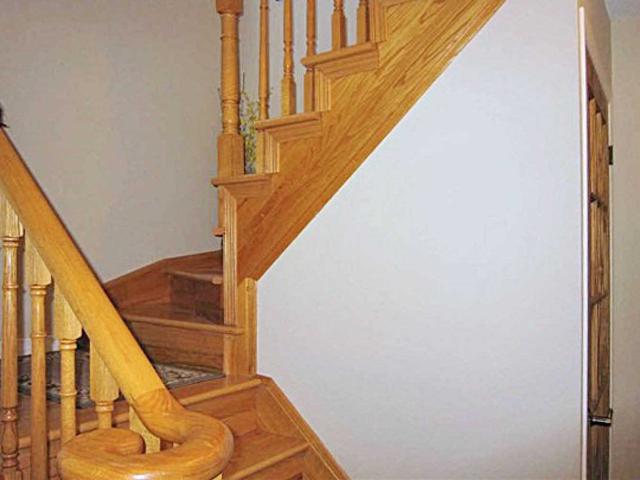 157 Livingstone St W