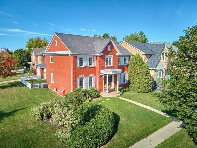 9 Golden Meadow Rd