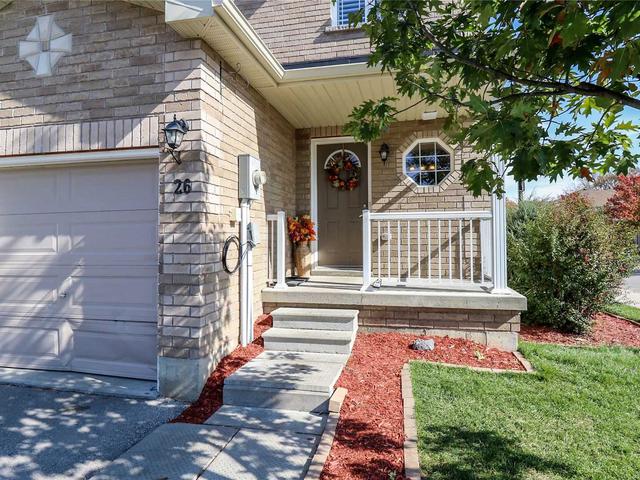 26 Southwoods Cres