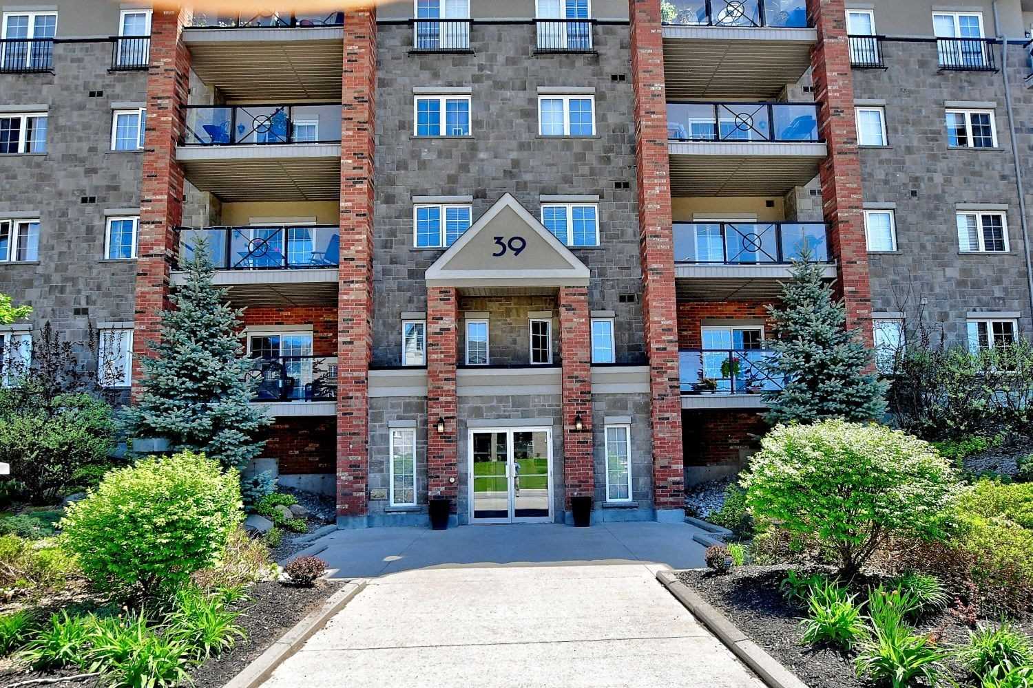 39 Ferndale Dr S, Unit 402, Barrie Sold, S4624091 Condos.ca