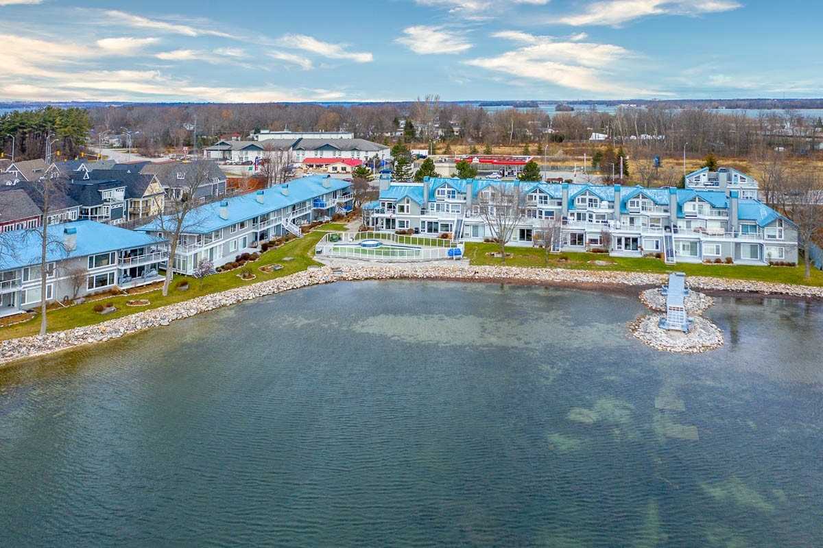 201 585 Atherley Rd, Orillia Sold, S4645082 Condos.ca