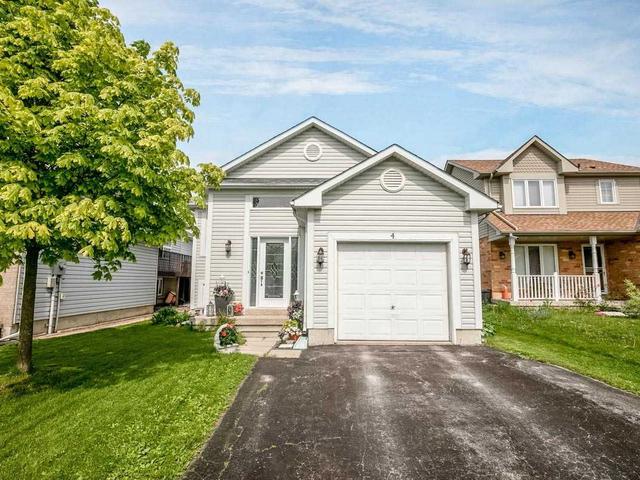 4 Moir Cres