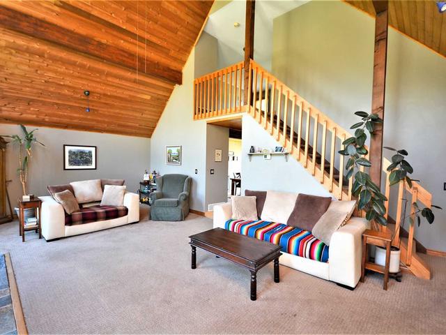 678 15/16 Side Road Rd