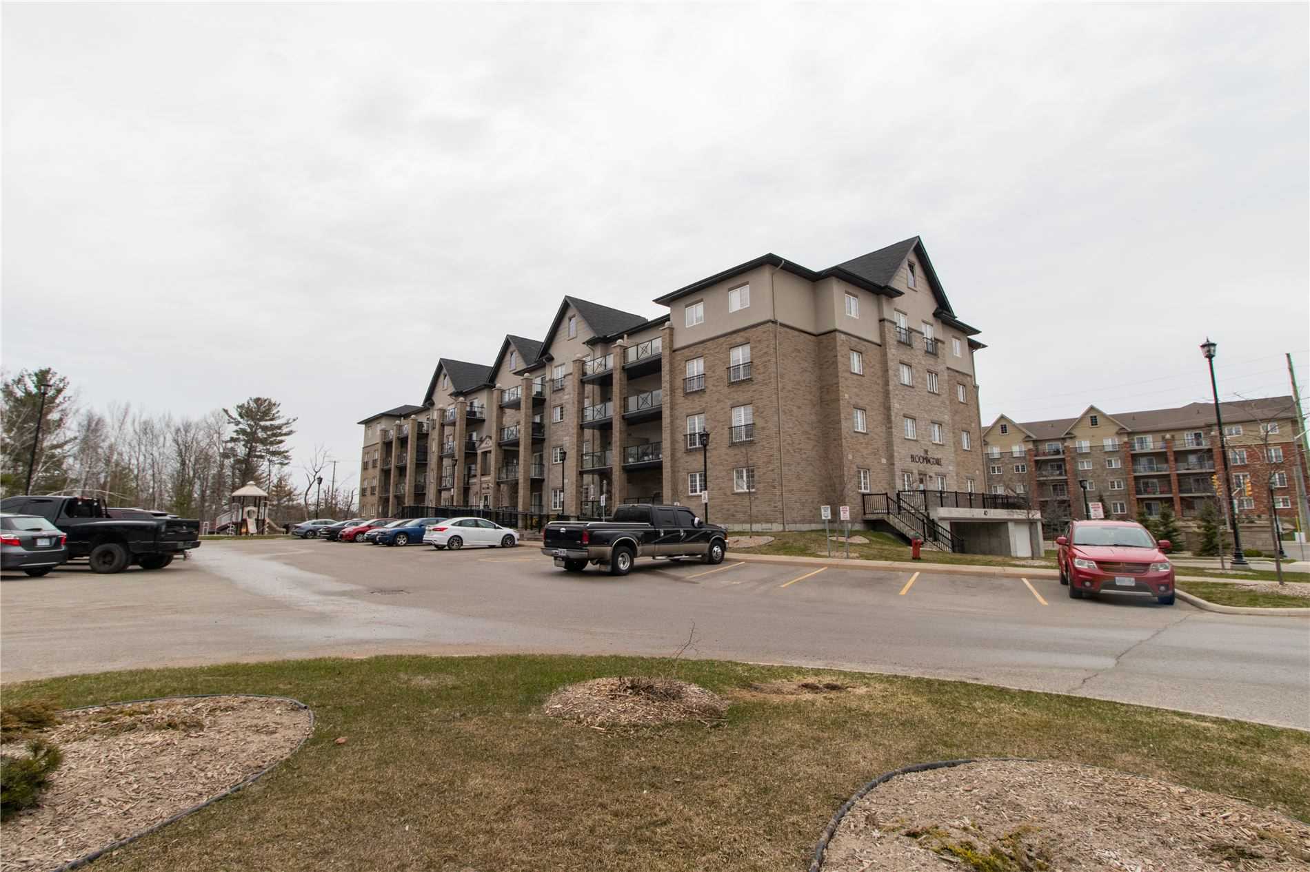 303 40 Ferndale Dr S, Barrie Sold, S4751442 Condos.ca