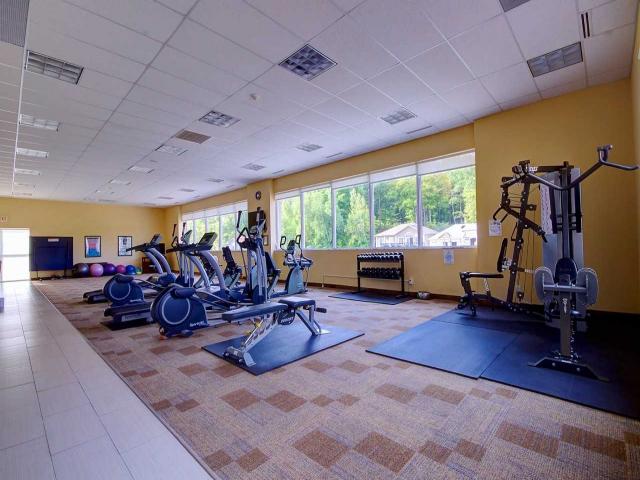 302 - 699 Aberdeen Blvd