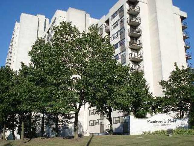 208 - 2900 Battleford Rd