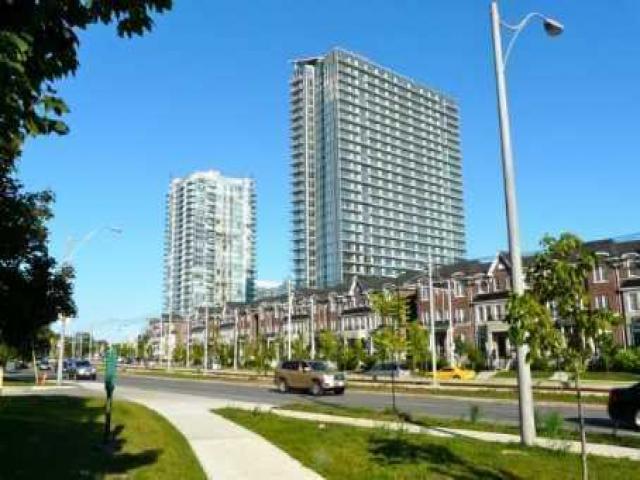 815 - 103 The Queensway Ave