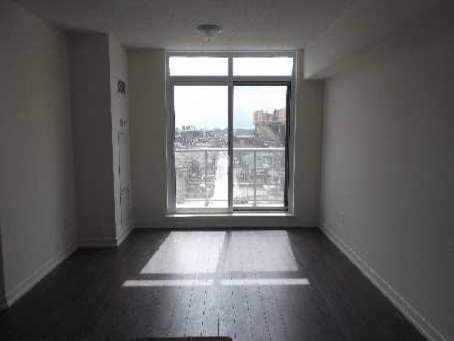 410 - 816 Lansdowne Ave