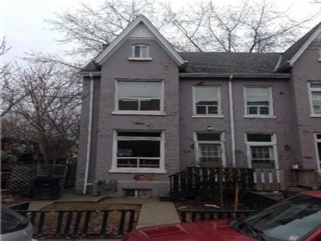 29 Noble St