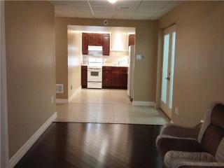 31 Treelawn Pkwy