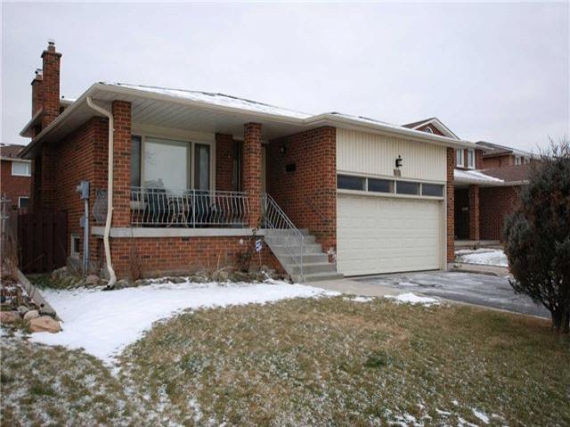 61 Plowshare Cres