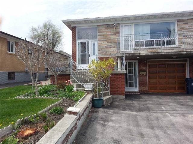 86 Dellbrook Cres